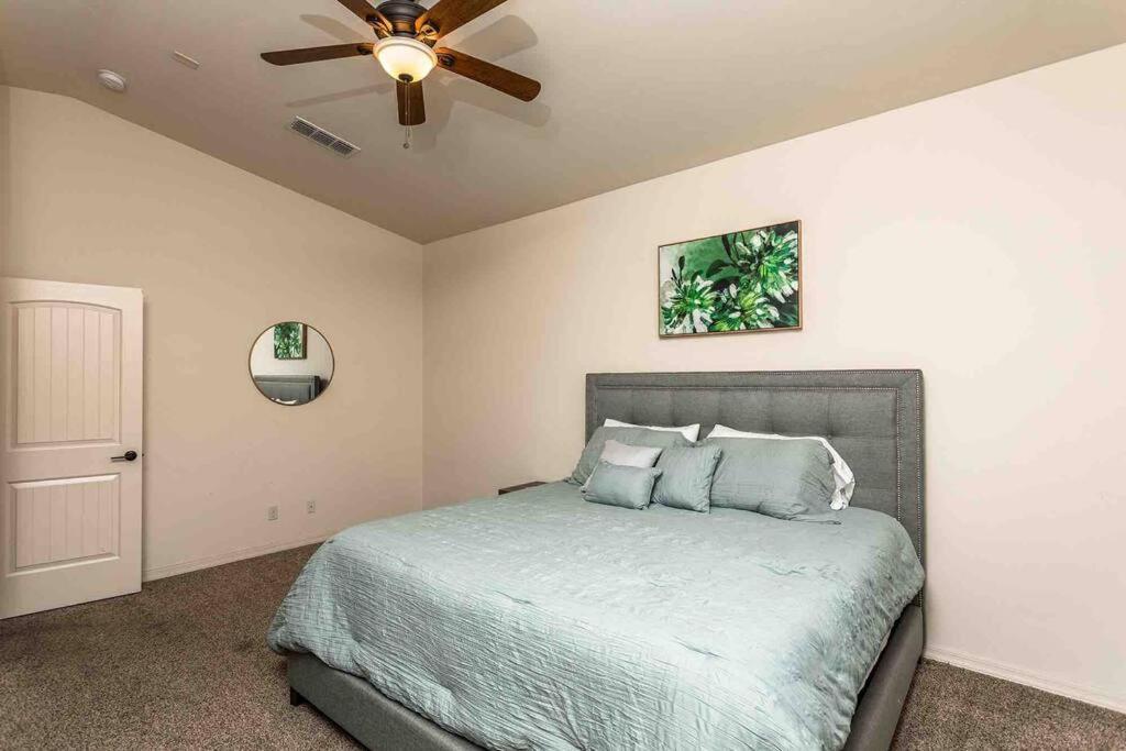 Hot Tub . Spacious . Pets . Central . Boat Parking Lake Havasu City Exterior foto